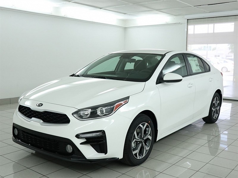 New 2020 Kia Forte 4d Sedan LXS Mid-Size Car in Lawrence #LL937 ...